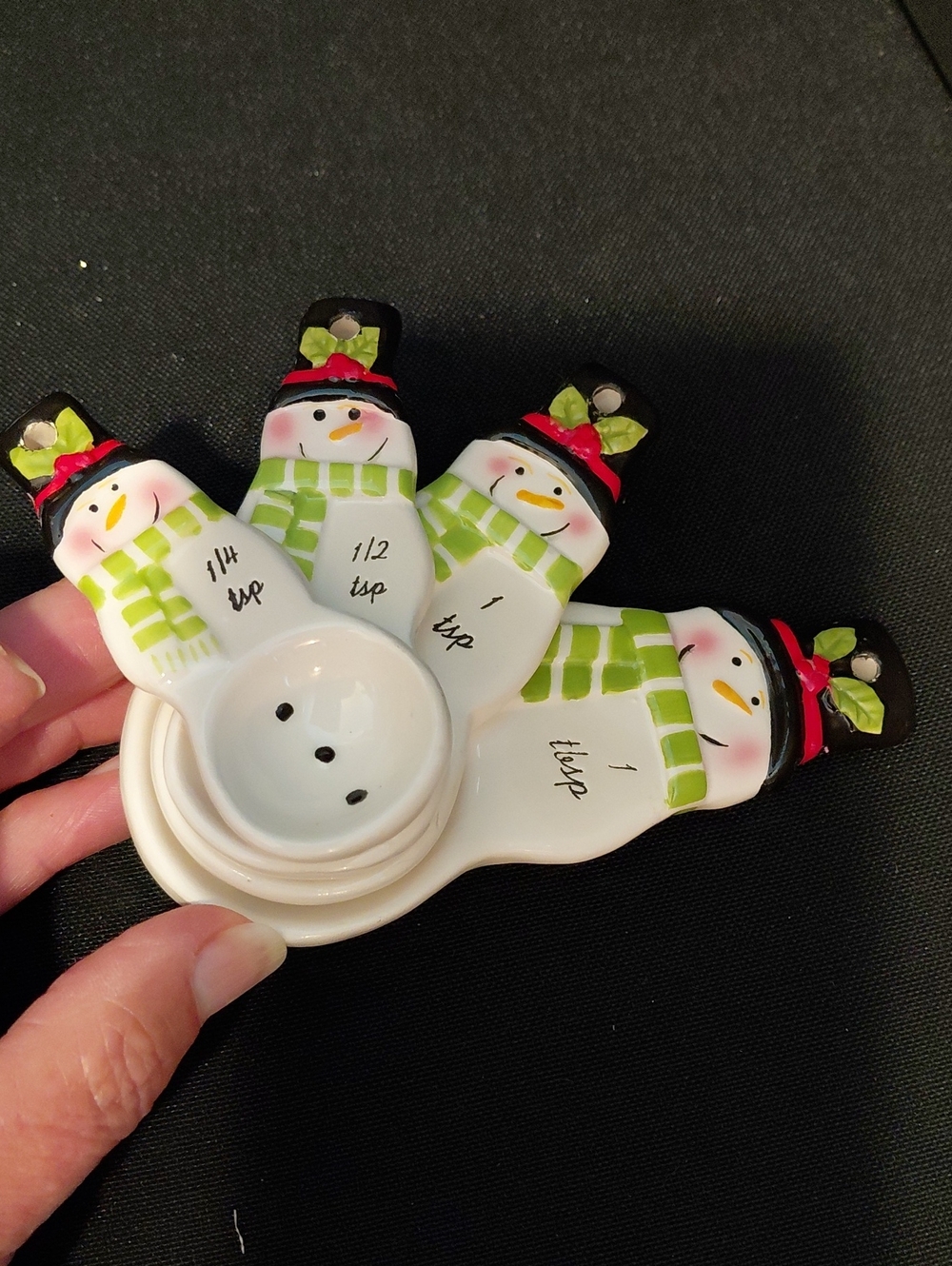 Snowman Measuring Spoon Set - White and Green Holiday Kitchen Accent